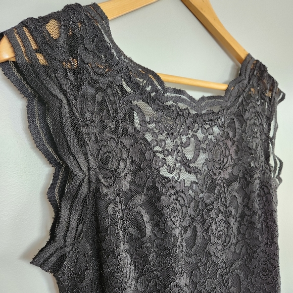 Le Chateau Black Lace Dress - Picture 8 of 8